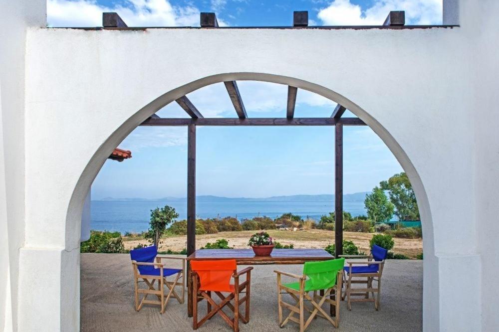 Katevi Luxury Seafront Villa Ierissos Extérieur photo