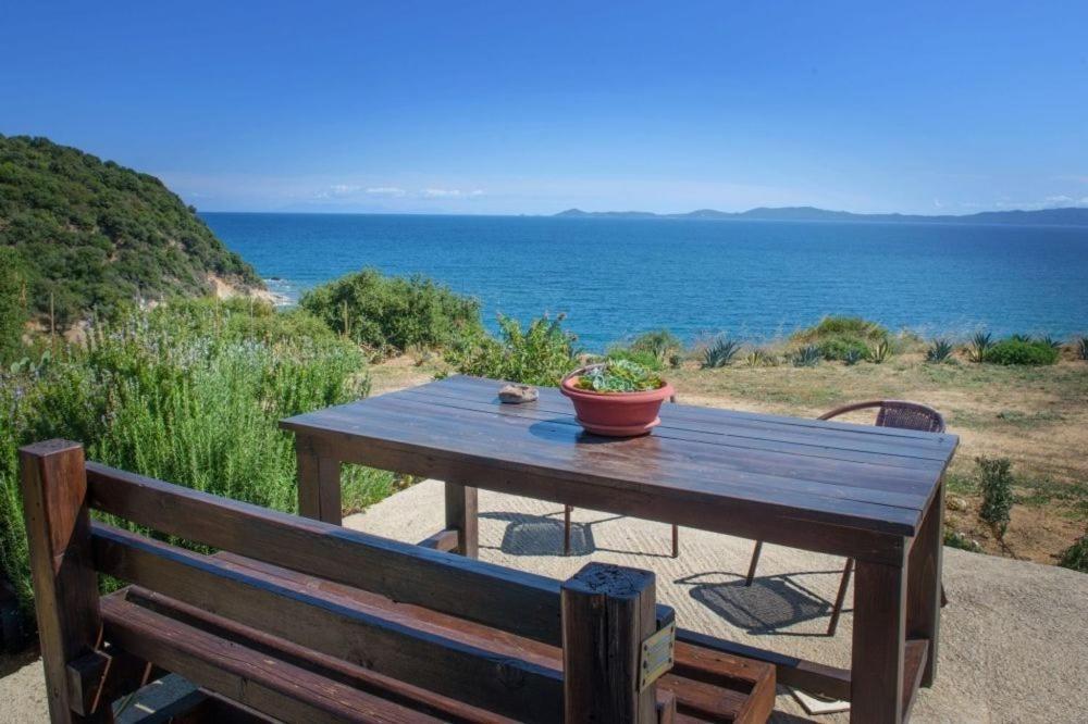 Katevi Luxury Seafront Villa Ierissos Extérieur photo