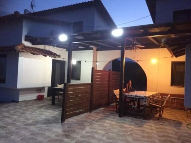 Katevi Luxury Seafront Villa Ierissos Extérieur photo